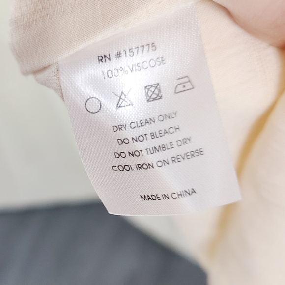 Caballero Kaz top cream ruffle sleeve peasant top size large NEW - Picture 7 of 7